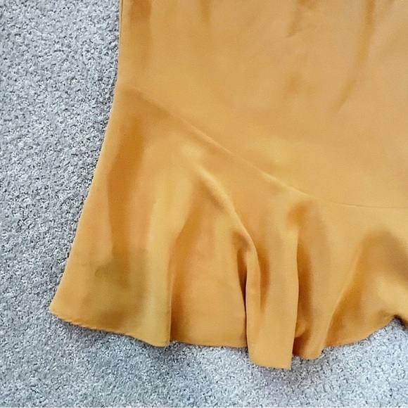 Lily & Taylor Women’s Mustard Gold Trumpet Skirt Sz 22 Suit Mermaid Flare - Picture 2 of 5
